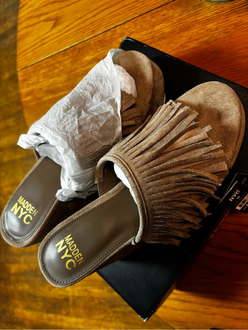 NWT Madden NYC Taupe Fringe Boho Wedges - Picture 3 of 5
